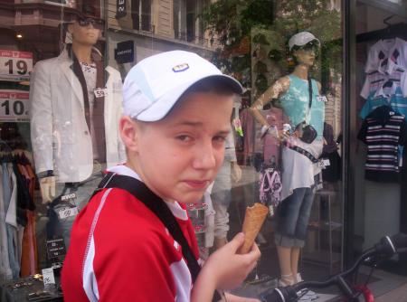 mon reuf en mode==>mangeur de glace mdr<==